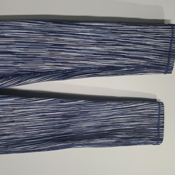 GapFit pants women's sz xs blue white abstract vertical lines activewear… - Picture 5 of 12